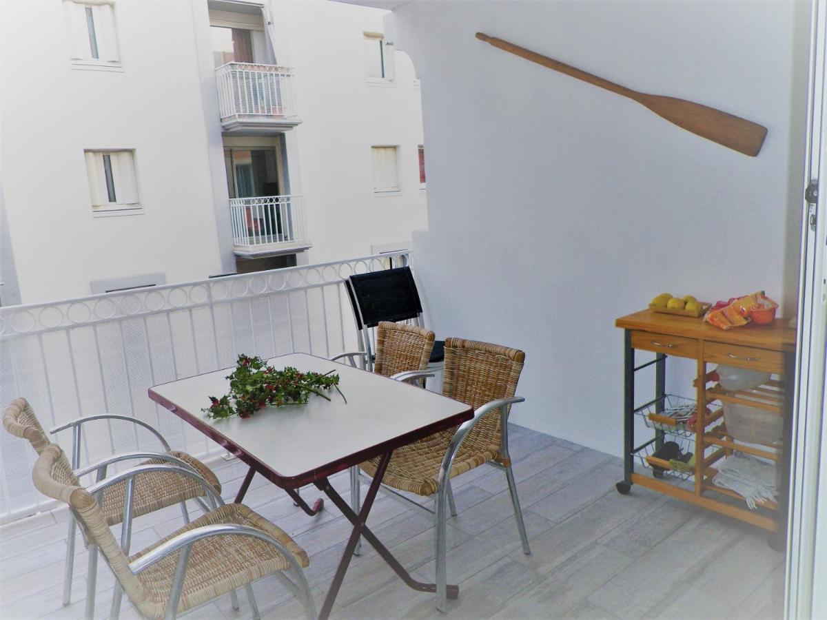 Amarine Joli T3 Centre Ville Terrasse Parking Et Velos Sete Luaran gambar