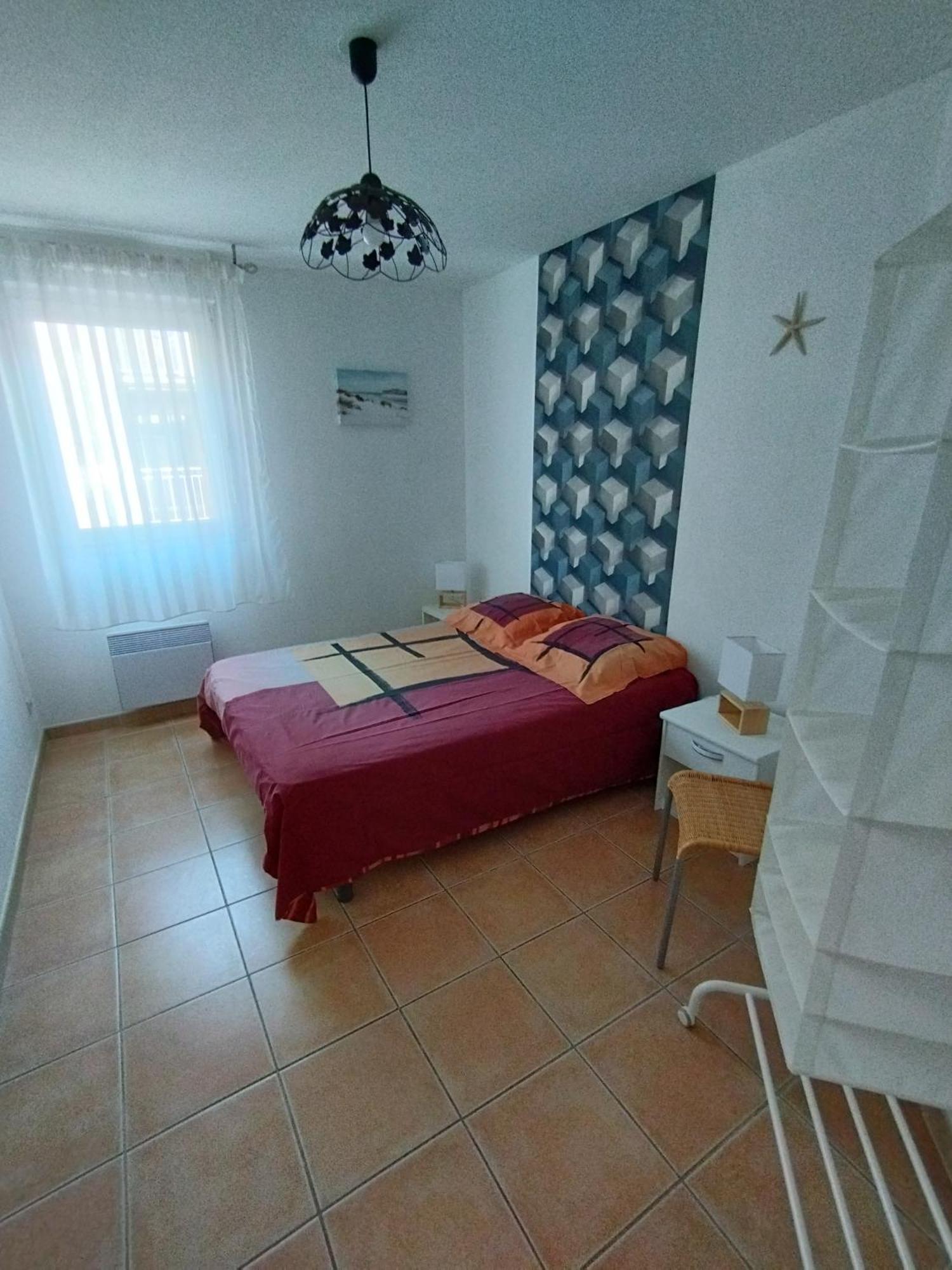 Amarine Joli T3 Centre Ville Terrasse Parking Et Velos Sete Luaran gambar